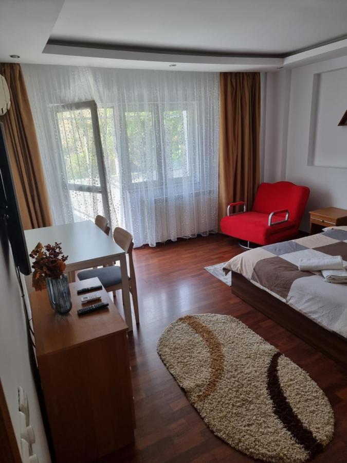 Apartamento Charming And Intimate Getaway In Bucharest - Near Unirii Square Exterior foto